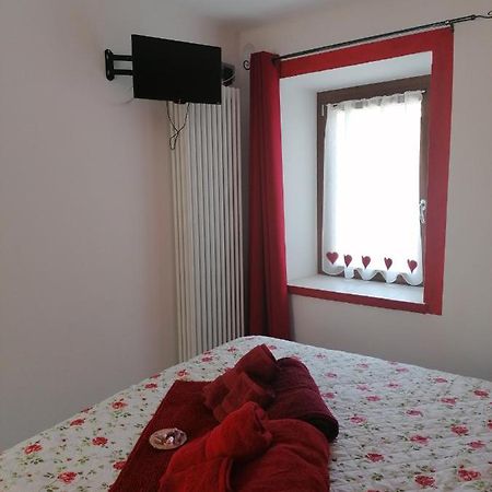 Casa Vacanza La Rosa Vinadio Eksteriør billede